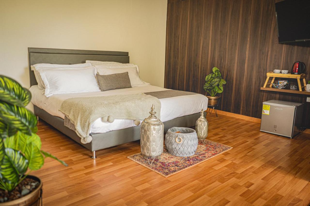 Mumu By Bernalo Hotels กัวตาเป ภายนอก รูปภาพ